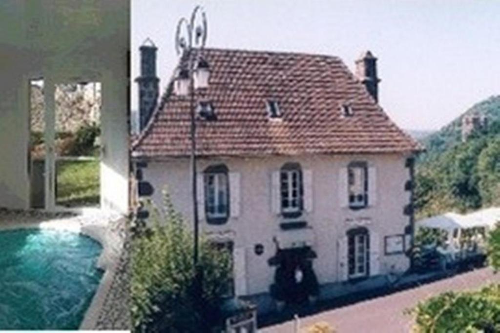 Auberge Hotel De Tournemire - Cantal Eksteriør billede