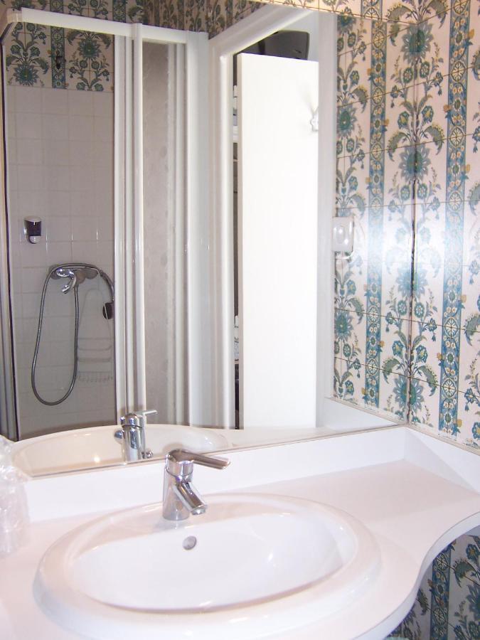 Auberge Hotel De Tournemire - Cantal Værelse billede